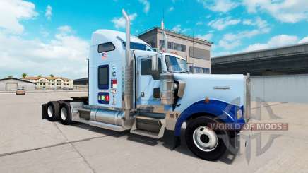 La peau UNC Tarheel v1.01 sur le camion Kenworth W900 pour American Truck Simulator